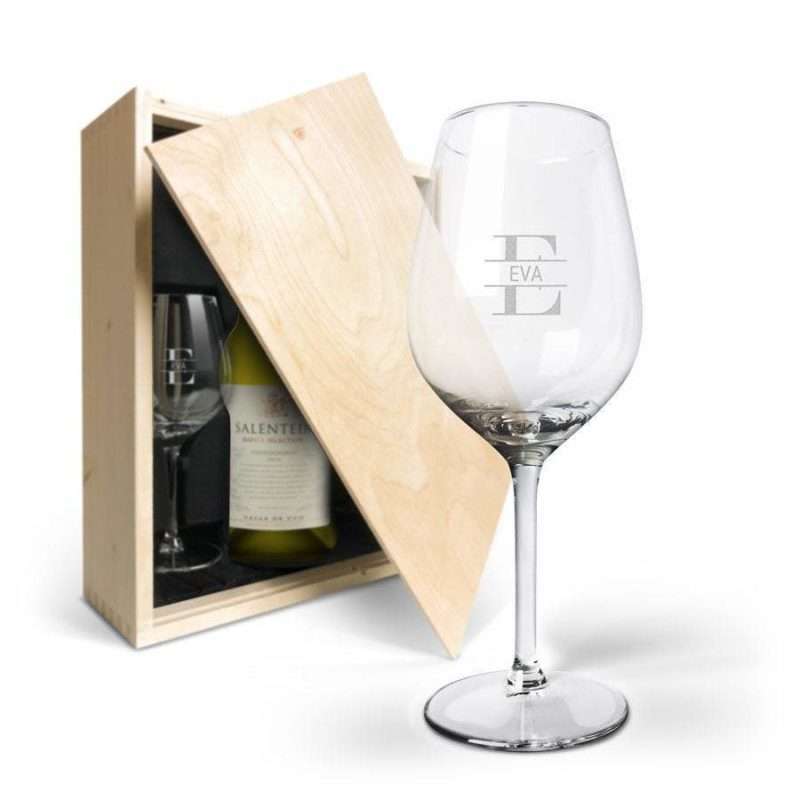 Bild von Geschenkset Wein Salentein Chardonney mit Gläsern mit Gravur | 🔮 Gravur nach Wunsch 🌟