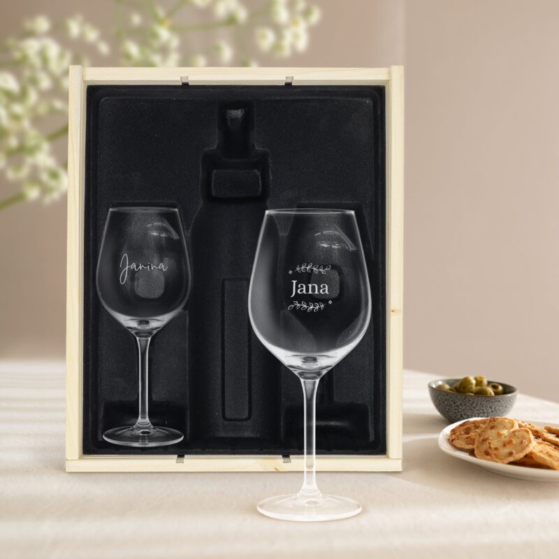 Bild von   weinkiste mit weinglaesern gjpg | 🌟 Gravur nach Wunsch 🪄