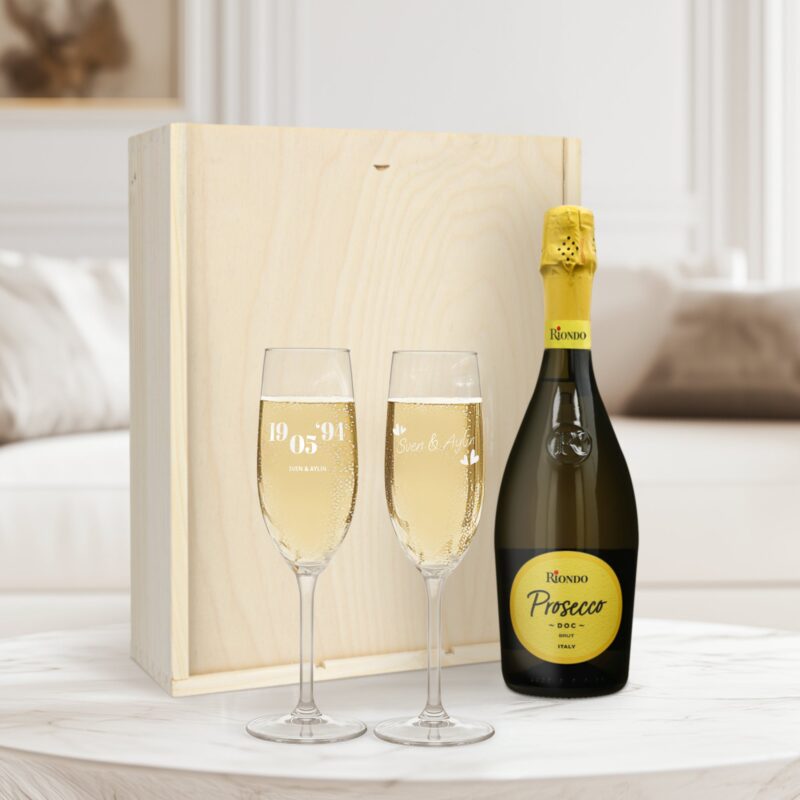 Bild von   weinpaket mit gravierten glaesjpg | 🌟 Gravur nach Wunsch 🪄