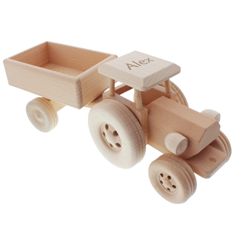 Bild von   traktor aus holz mit namens grpng | 🌟 Gravur nach Wunsch 🪄
