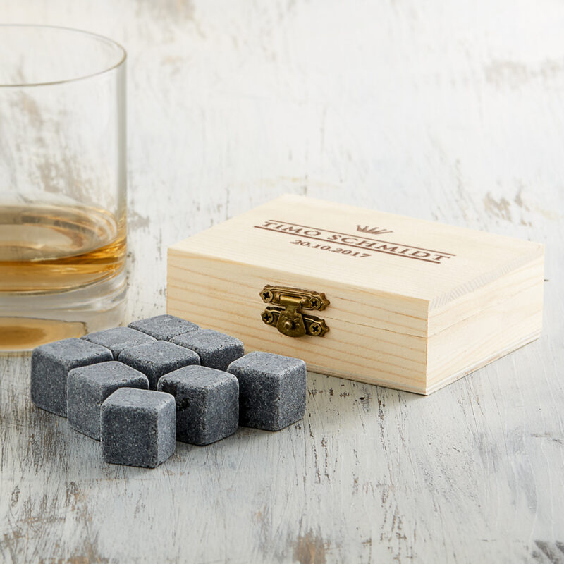 Bild von   whiskysteine in edler holzboxjpg | 🌟 Gravur nach Wunsch 🪄