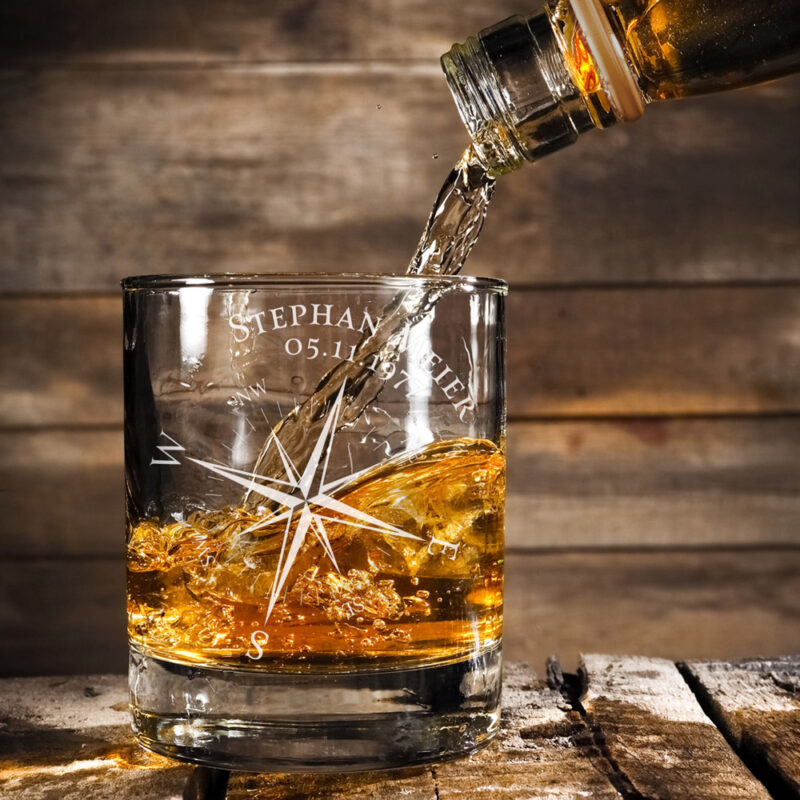 Bild von   whiskyglas mit gravur kompasjpg | 🌟 Gravur nach Wunsch 🪄