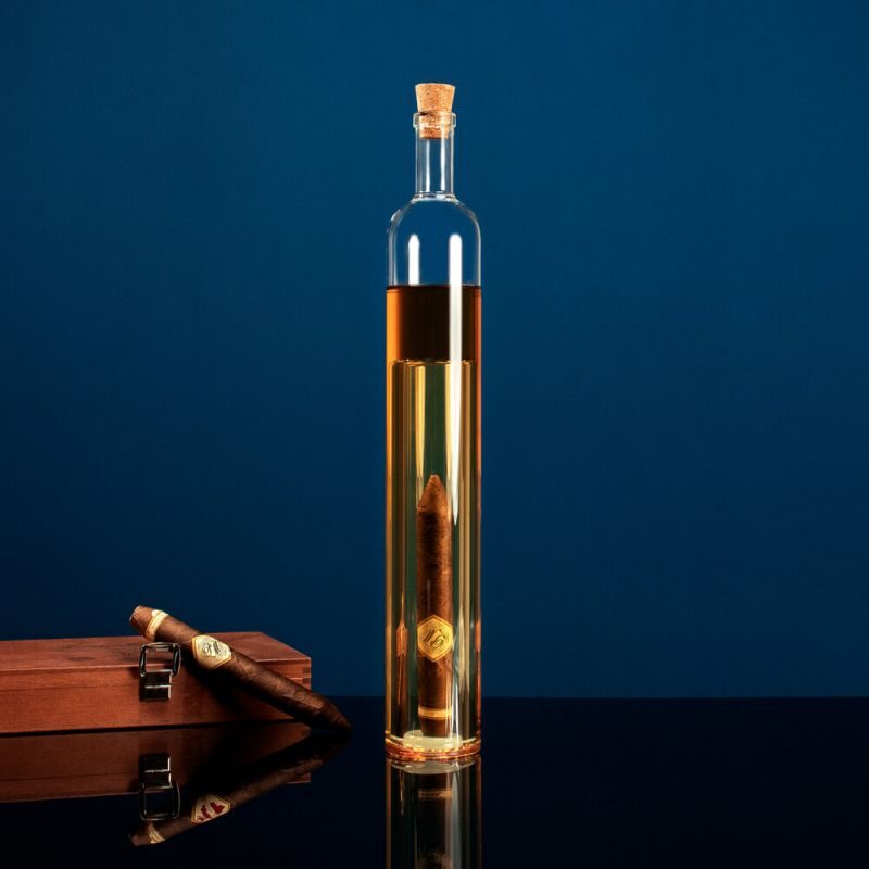 Bild von Geschenkflasche mit Hohlraum für Männer | 🔮 Gravur nach Wunsch 🌟