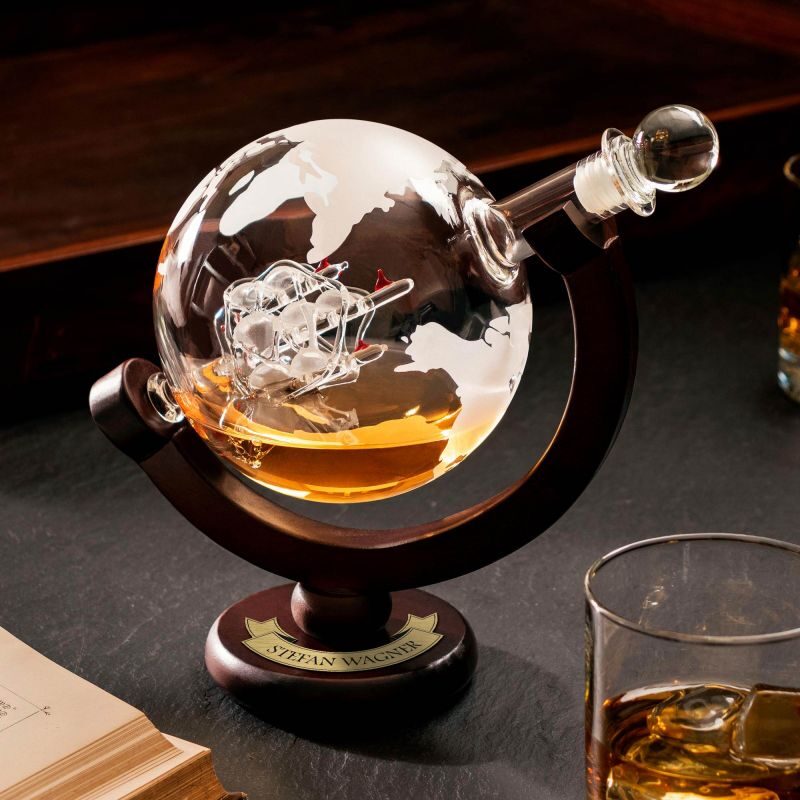 Bild von Whisky Karaffe Globus Schiff Personalisiert | 🔮 Gravur nach Wunsch 🌟