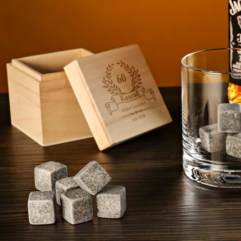 Bild von teiliges Whisky Set Holzbox Whiskysteine inkl Gravur | 🔮 Gravur nach Wunsch 🌟