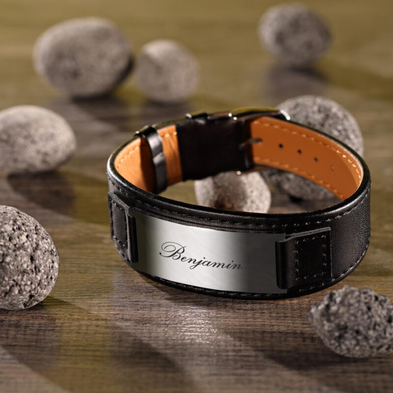Bild von   modisches lederarmband schwarzjpg | 🌟 Gravur nach Wunsch 🪄