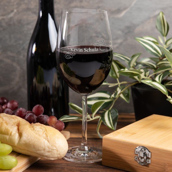 Bild von Weinglas Verzierung mit Personalisierung | 🔮 Gravur nach Wunsch 🌟