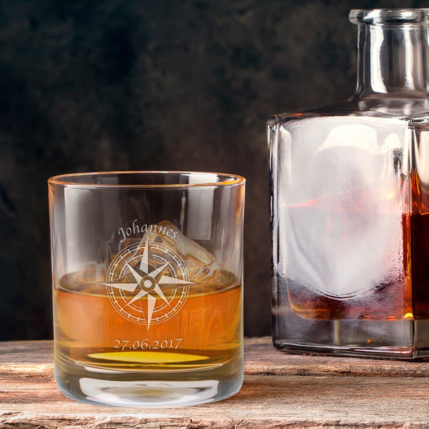 Bild von Whiskyglas Kompass mit Personalisierung | 🔮 Gravur nach Wunsch 🌟