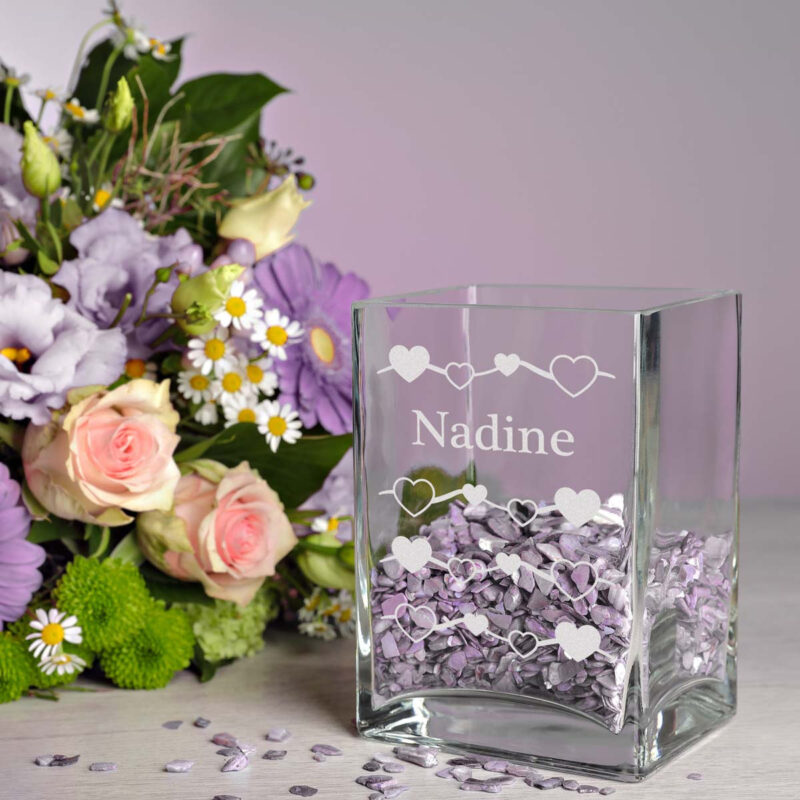 Bild von kleine Blumenvase Vase mit personalisierter Gravur | 🔮 Gravur nach Wunsch 🌟
