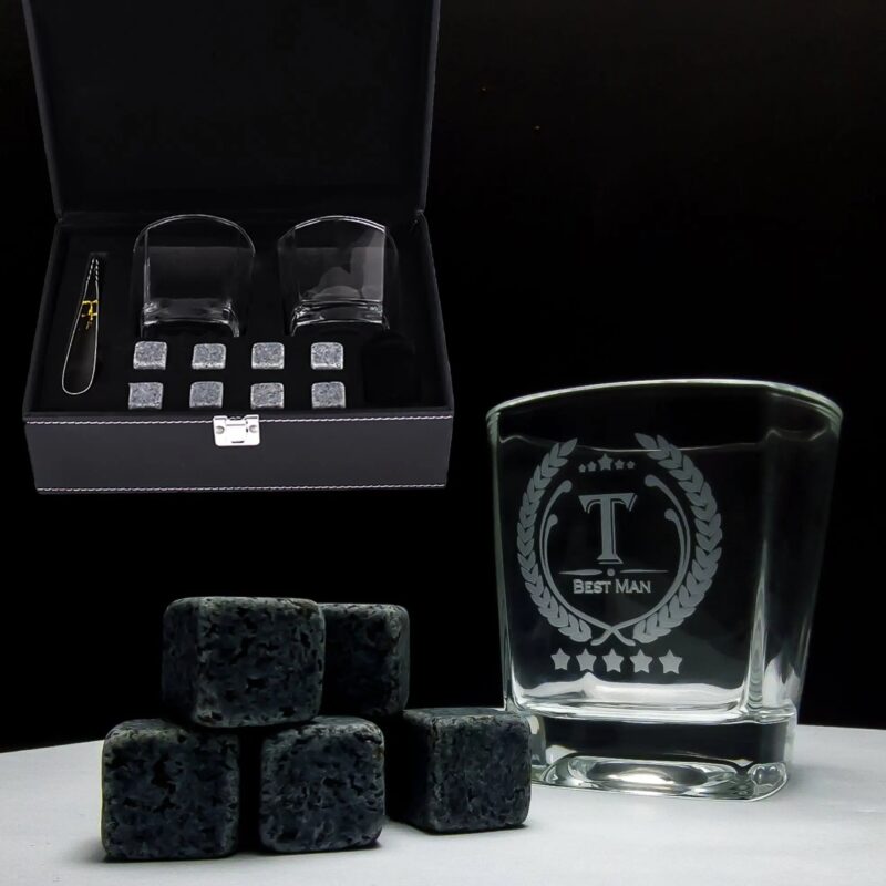 Bild von Whiskeyglas Set in der Leder Geschenkbox inkl Whiskey Steine | 🔮 Gravur nach Wunsch 🌟