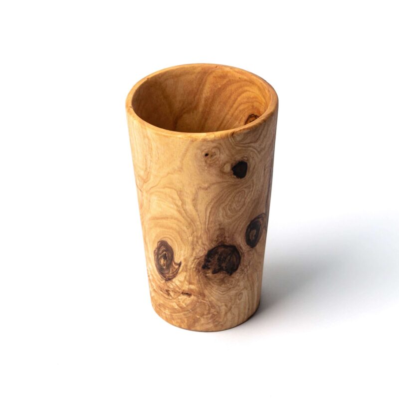 Handgefertigter Trinkbecher aus Olivenholz - groß