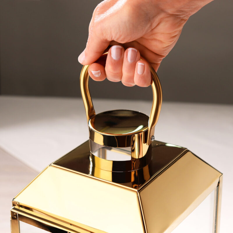 Bild von   goldene laterne mit gravur zurjpg | 🌟 Gravur nach Wunsch 🪄