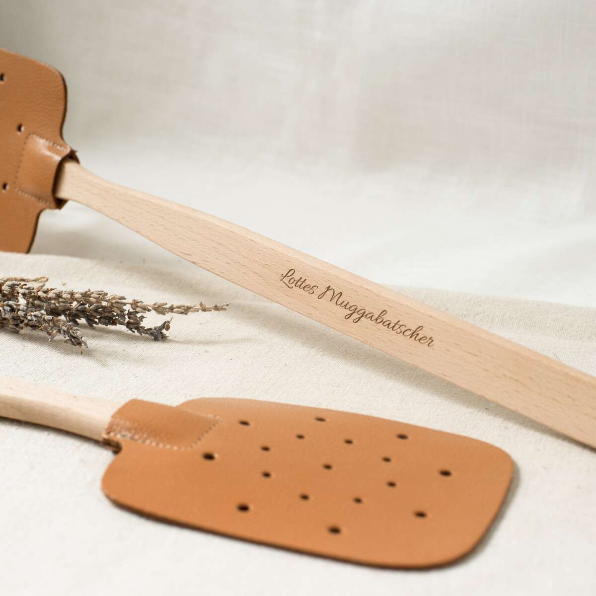 🖼️ 79581-1-fliegenklatsche-buchenholz-l.jpg | 🌟 Gravur nach Wunsch 🪄 Bild von   fliegenklatsche buchenholz ljpg | 🌟 Gravur nach Wunsch 🪄