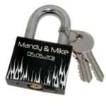 🖼️ 80663-1-liebesschloss-schwarz-aus-alum.jpg | 🌟 Gravur nach Wunsch 🪄 Bild von liebesschloss schwarz aus alumjpg | 🌟 Gravur nach Wunsch 🪄