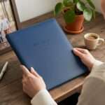 🖼️ 81416-1-notizblockhalter-blau-grav.jpg | 🌟 Gravur nach Wunsch 🪄 Bild von notizblockhalter blau gravjpg | 🌟 Gravur nach Wunsch 🪄