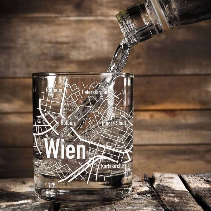 Bild von   whiskyglas mit gravur wien sjpg | 🌟 Gravur nach Wunsch 🪄