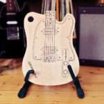 🖼️ 86879-1-schneidebrett-gitarre-papa-r.jpg | 🌟 Gravur nach Wunsch 🪄 Bild von schneidebrett gitarre papa rjpg | 🌟 Gravur nach Wunsch 🪄