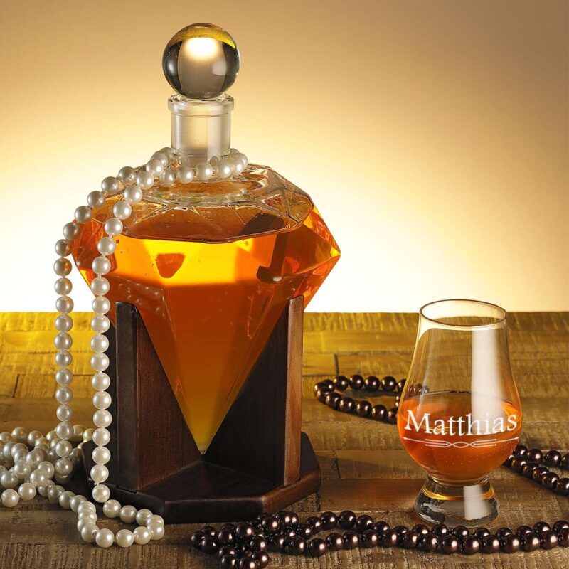 Diamant Dekanter mit gravierten Glencairn Glas